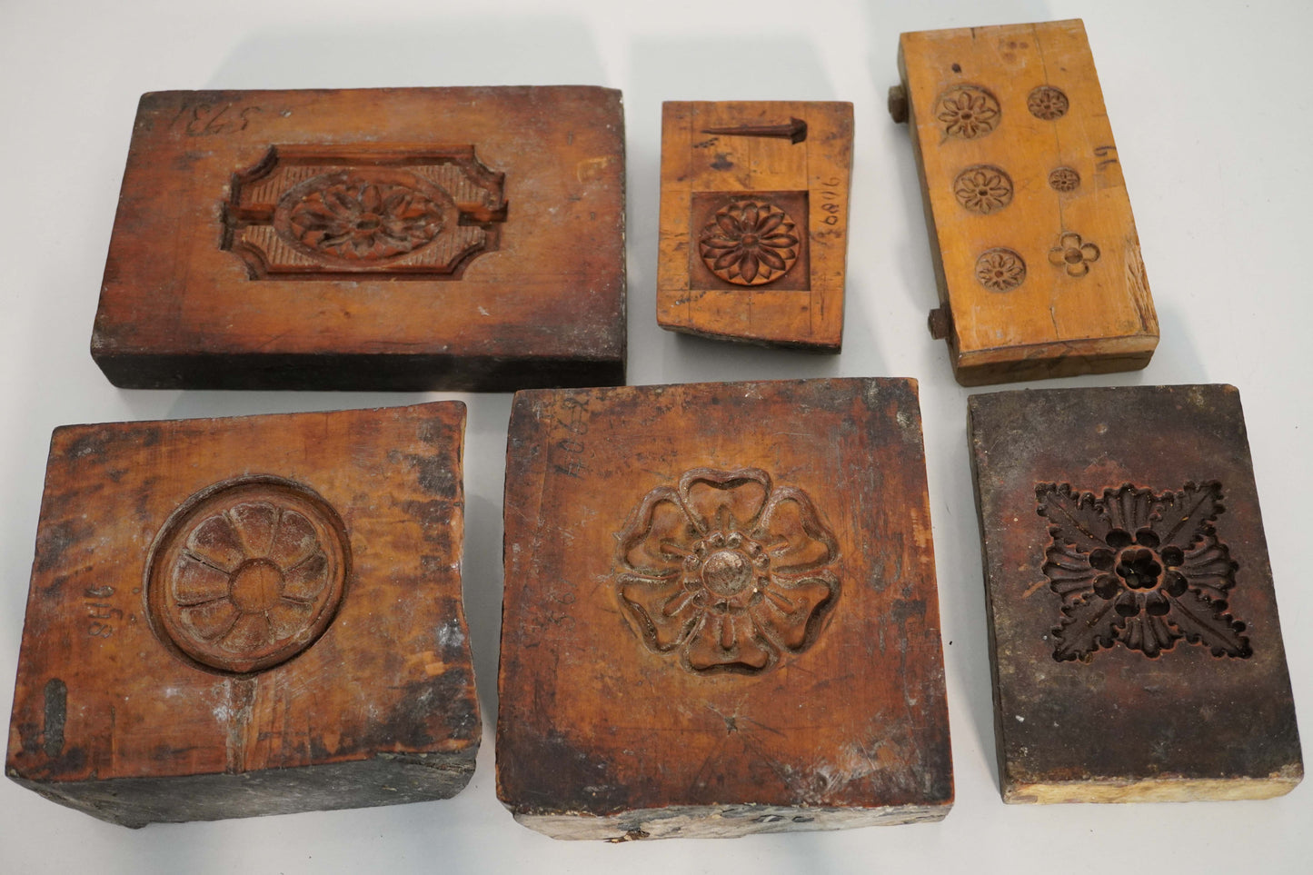 Wooden Carving Molds - Set of 6 Floral and Geometric Patterns