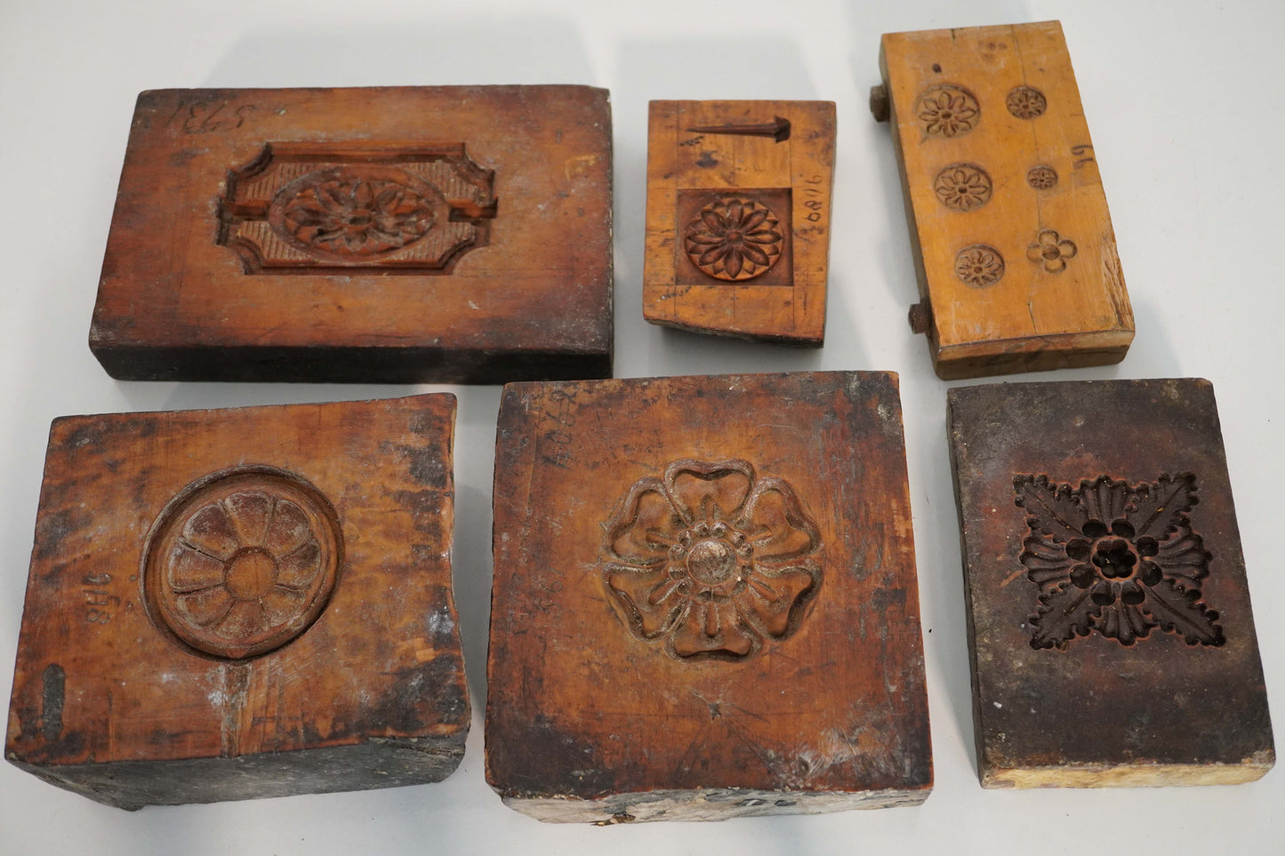 Wooden Carving Molds - Set of 6 Floral and Geometric Patterns