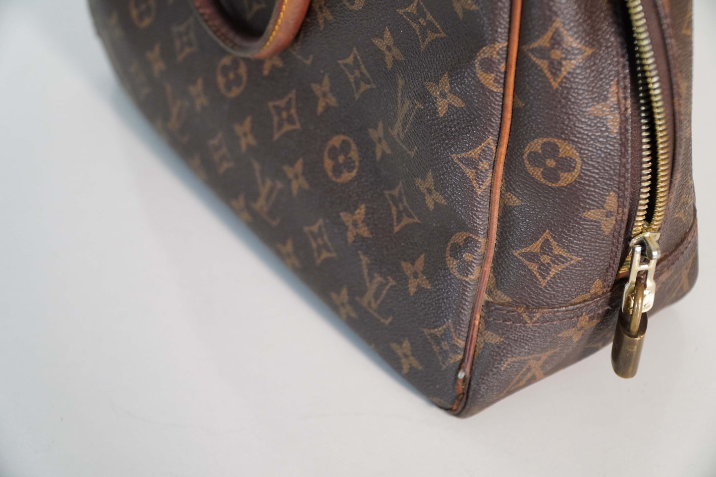 Louis Vuitton Monogram Canvas Document Bag - Authentic Early 20th Century